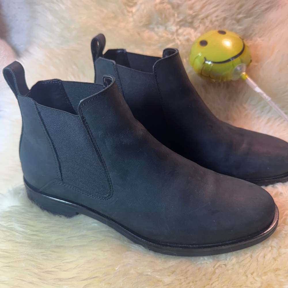 CLARKS CHELSEA BOOTS | SZ9 Women Black Leather Matte
